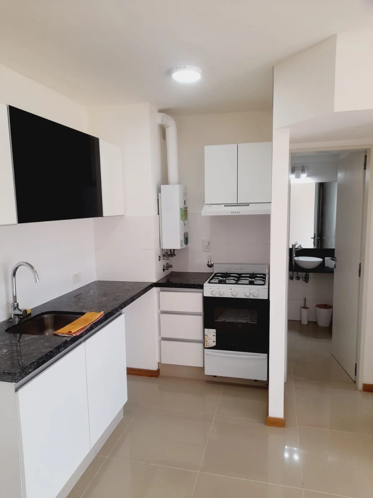 Dpto en ALQUILER - 1 dorm. c/Balcón al FRENTE - San Juan 2600 - Imagen 5
