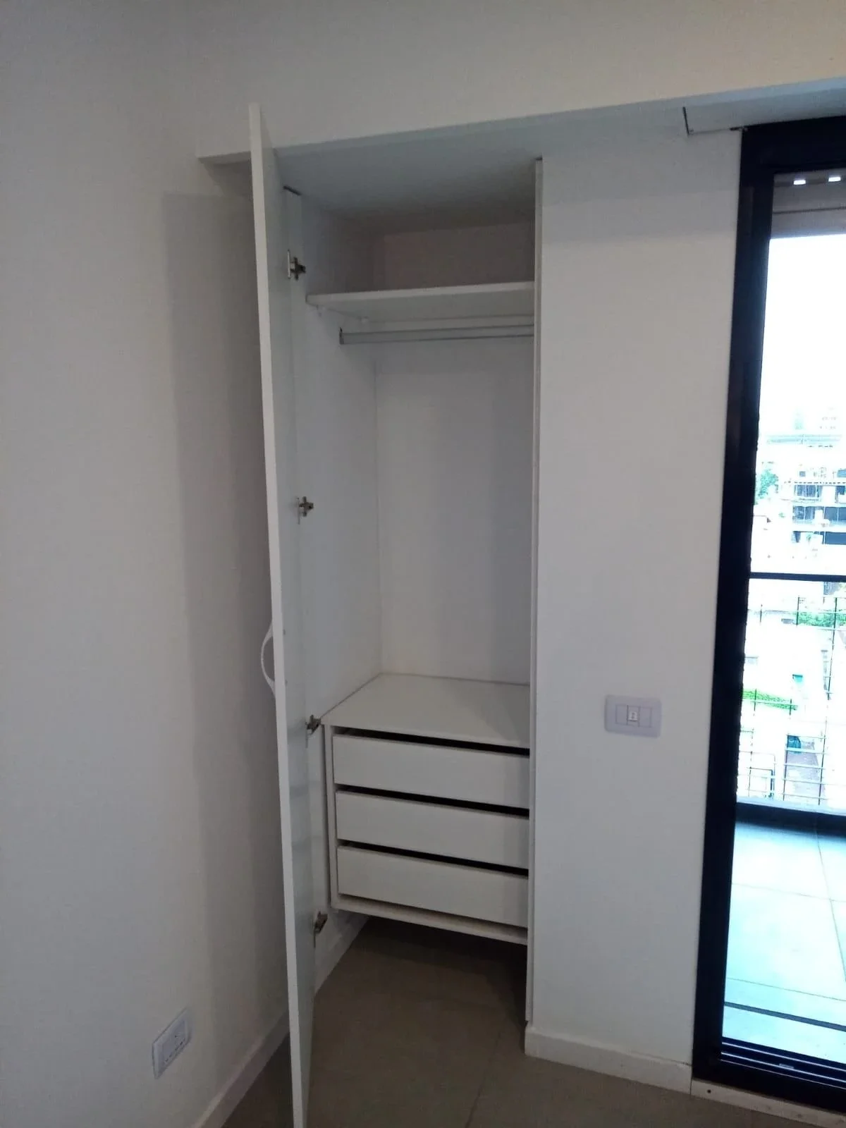 Dpto en ALQUILER-Monoambiente c/balcón+piscina-Zona facultades-Mendoza y Callao - Imagen 4