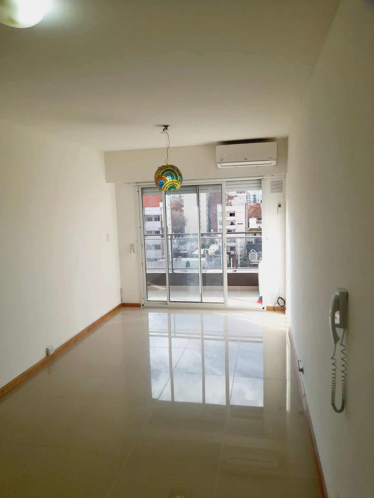 Dpto en ALQUILER - 1 dorm. c/Balcón al FRENTE - San Juan 2600 - Imagen 1