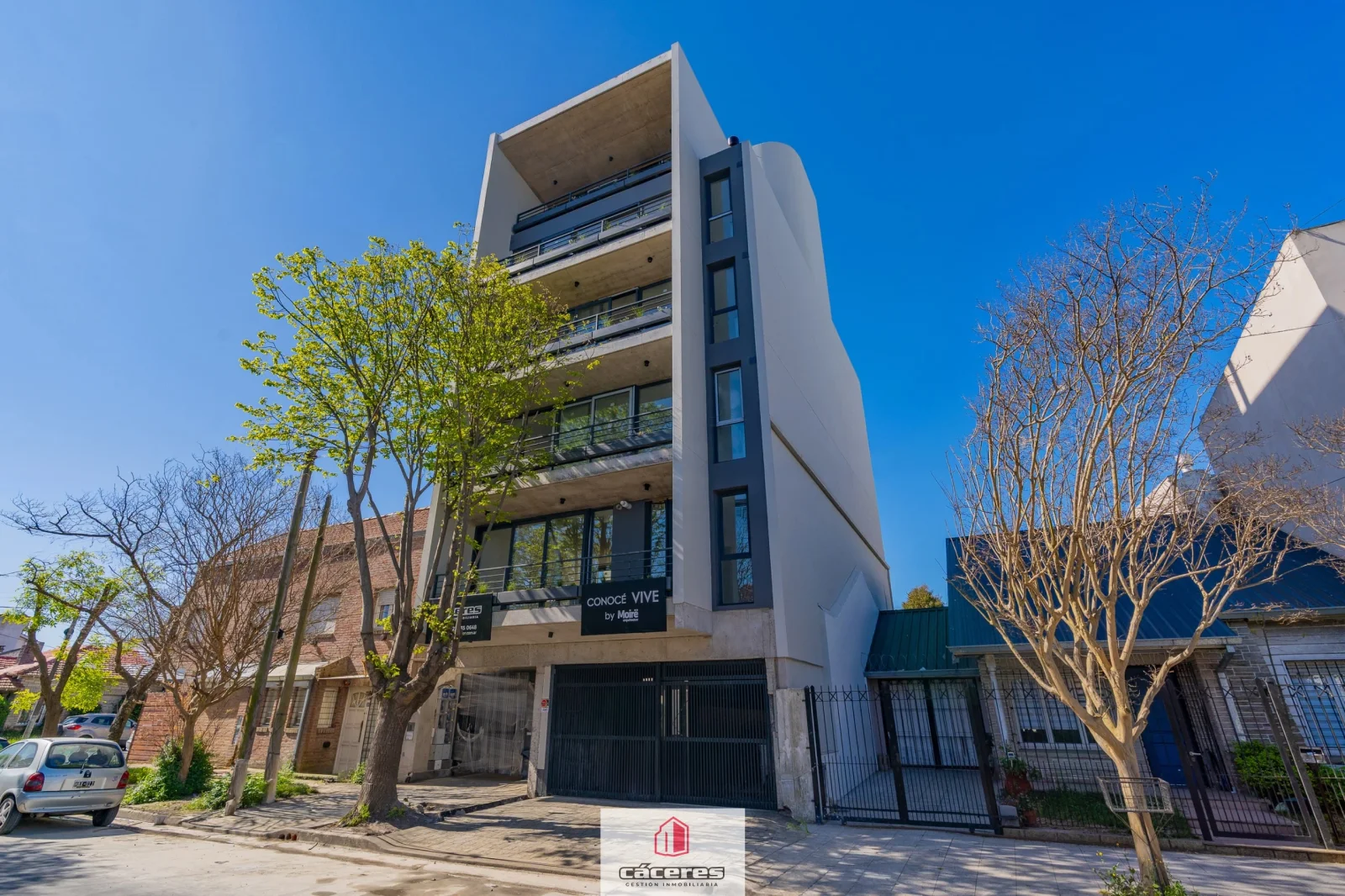 Semipiso 2 ambientes en venta c/ cochera y baulera en Barrio La Perla Norte - Imagen 1