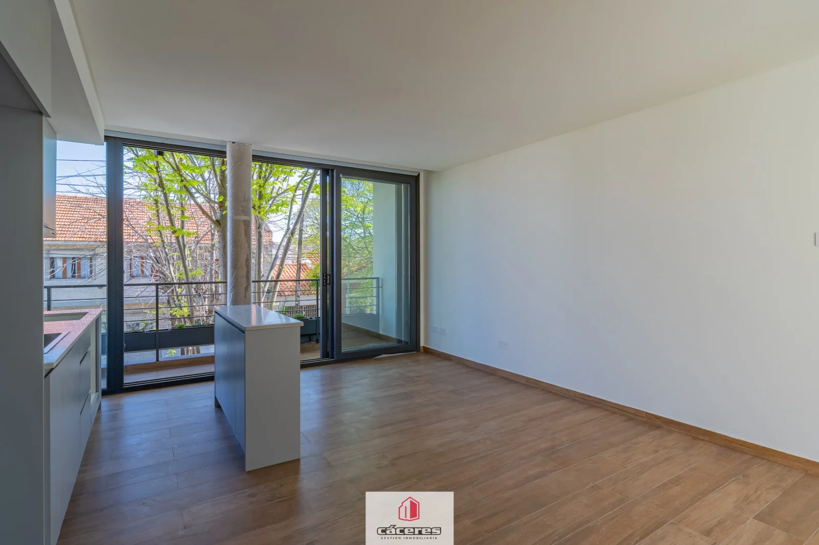 Semipiso 2 ambientes en venta c/ cochera y baulera en Barrio La Perla Norte - Imagen 3