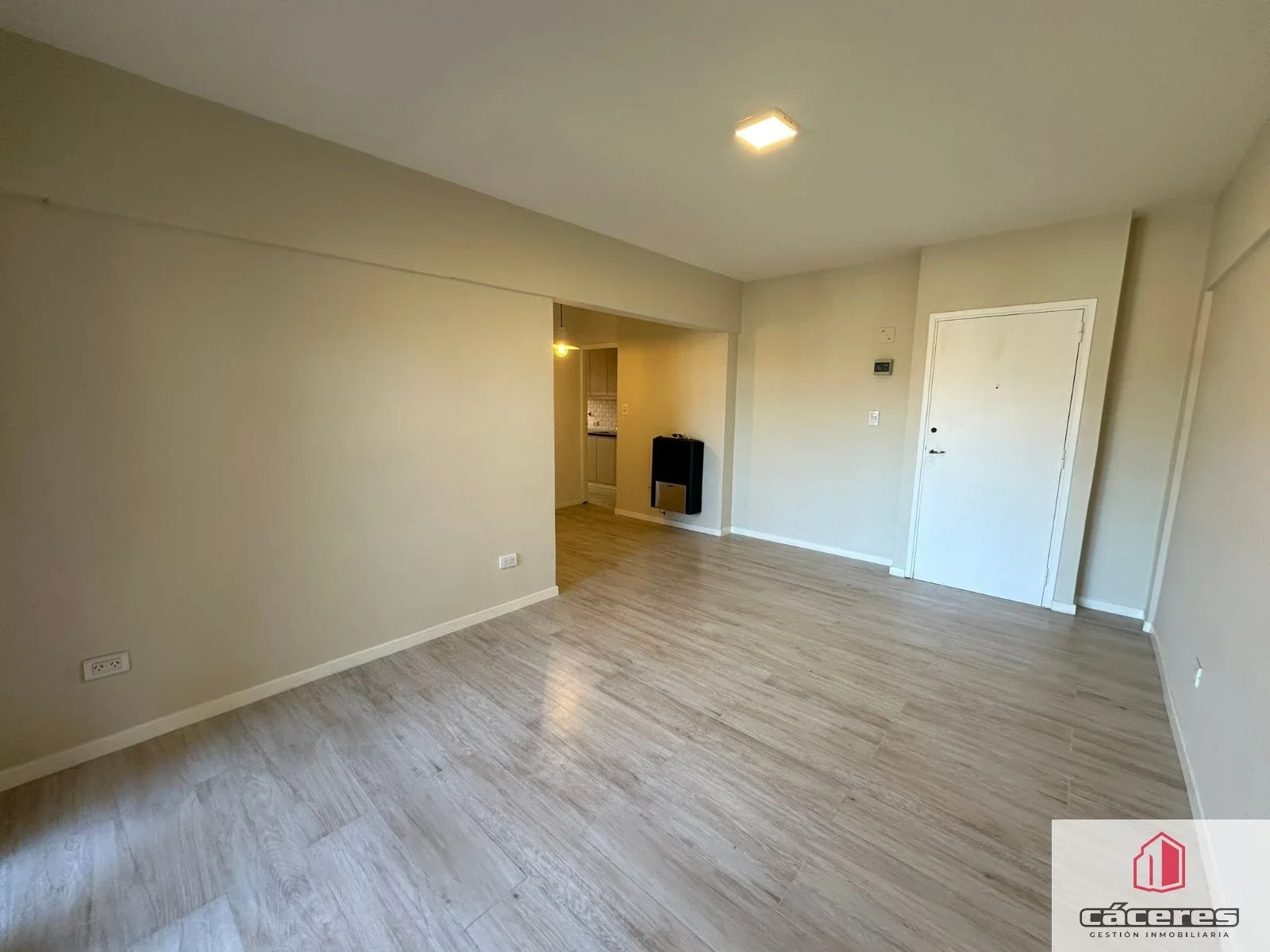 Departamento en alquiler de 3 dormitorios c/ cochera en Caisamar - Imagen 2
