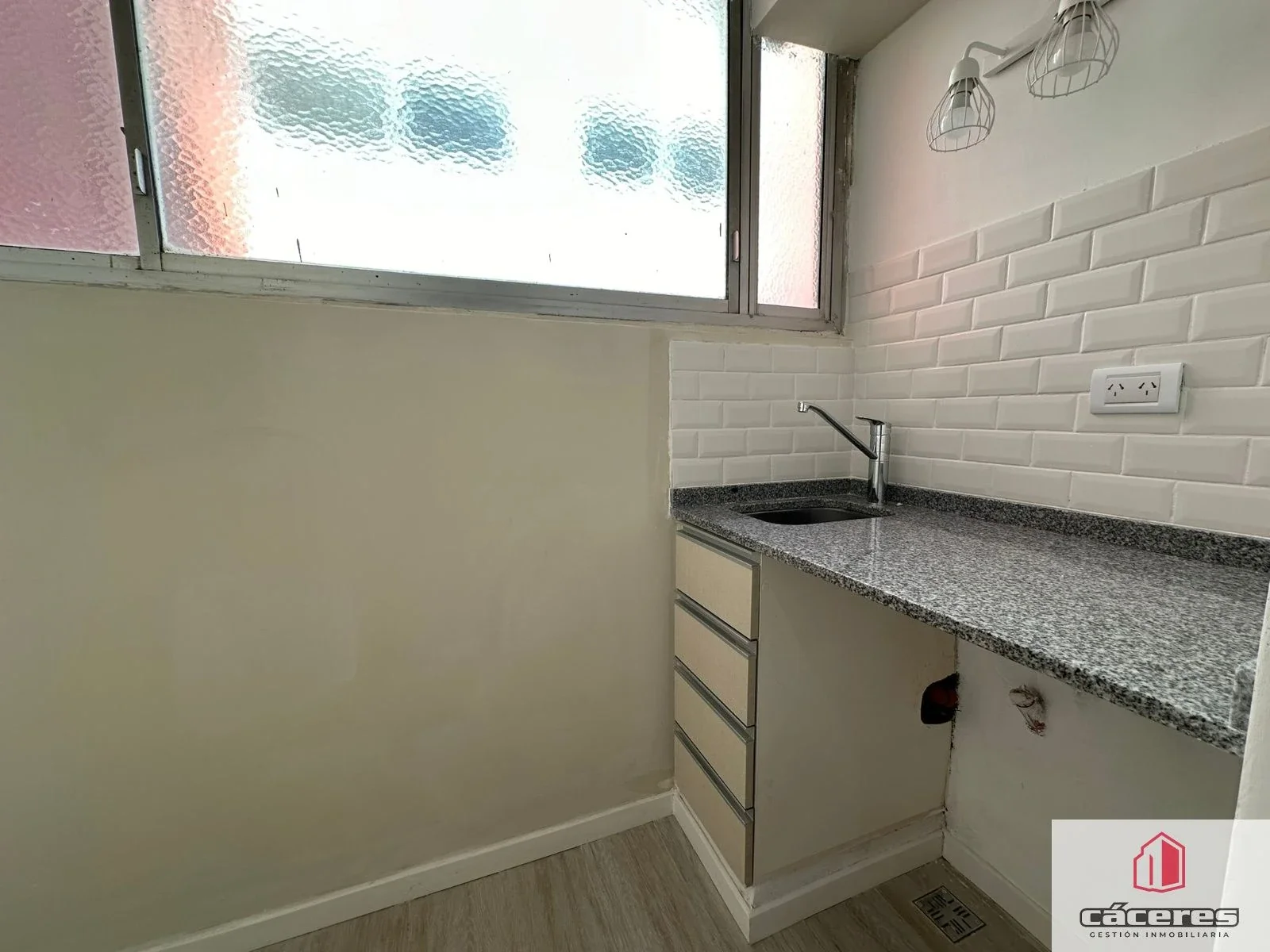 Departamento en alquiler de 3 dormitorios c/ cochera en Caisamar - Imagen 5