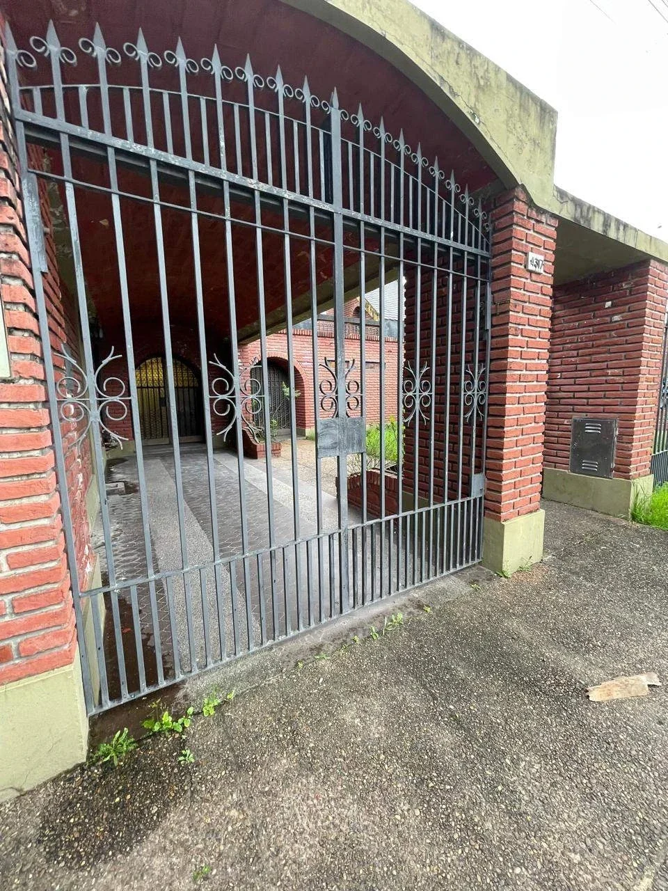 Casa en venta c/ cochera en Otros Barrios - Imagen 3