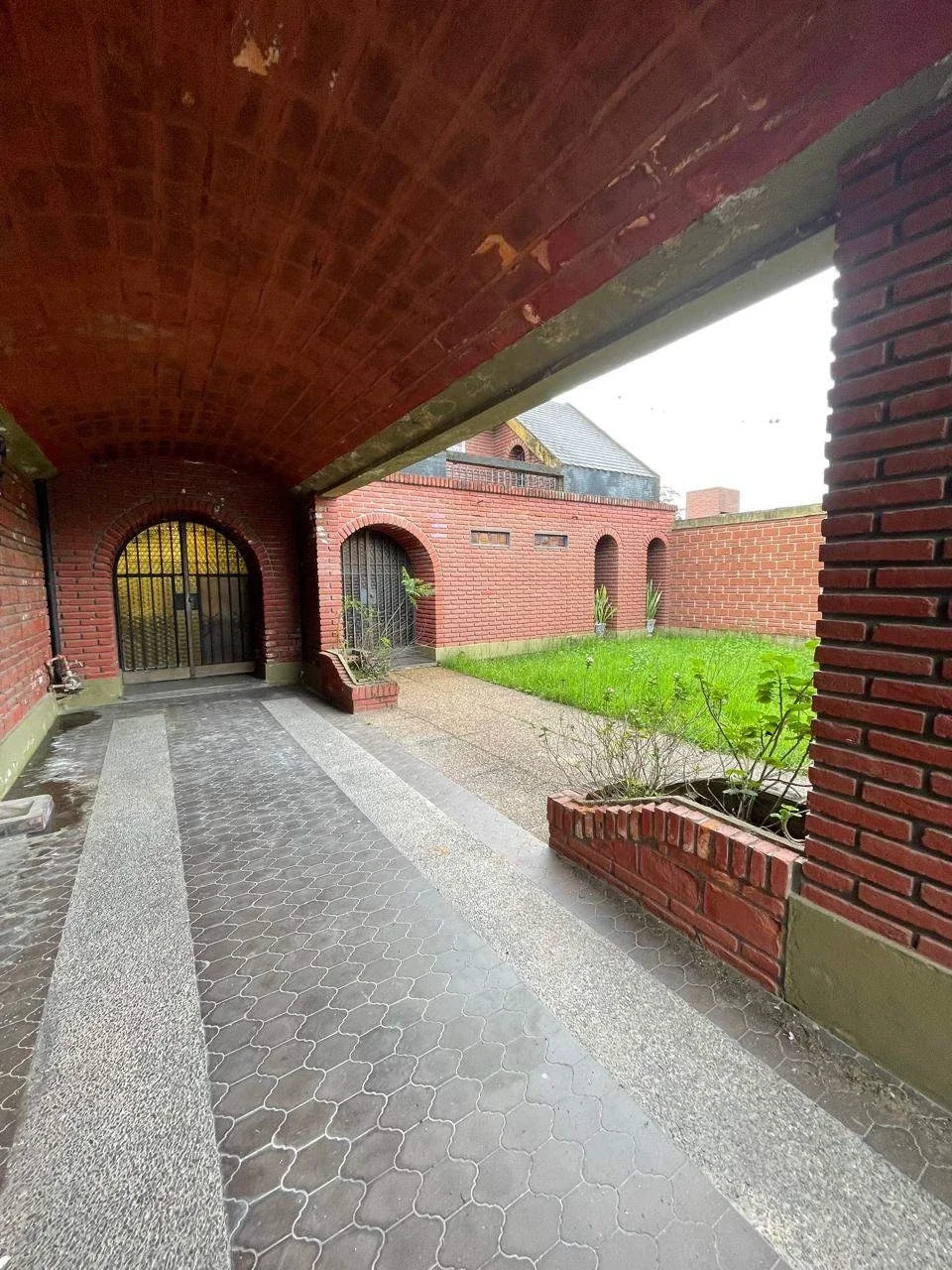 Casa en venta c/ cochera en Otros Barrios - Imagen 4