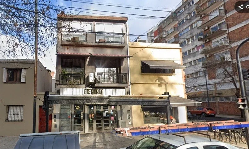 EDIFICIO EN 3 PLANTAS, LOTE PROPIO, SE VENDE CON 2 RENTAS!!! - Imagen 1