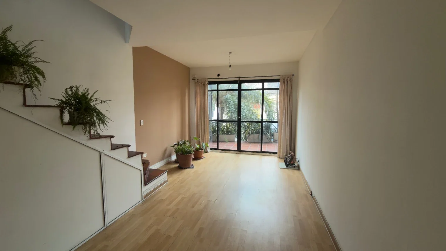 ALQUILER USO PROFESIONAL, TRIPLEX PALERMO SOHO CON PATIO Y TERRAZA!!! - Imagen 1