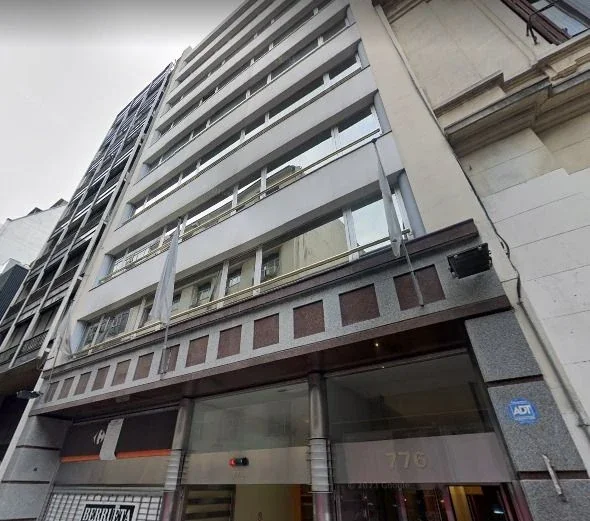 EXCELENTE OFICINA 125 M2 CON COCHERA !!! - Imagen 1