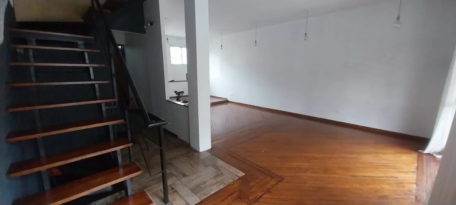 VENTA  EN 3 PLANTAS, LOTE PROPIO SE VENDE CON 2 RENTAS, ZONA COMERCIAL!!! - Imagen 4