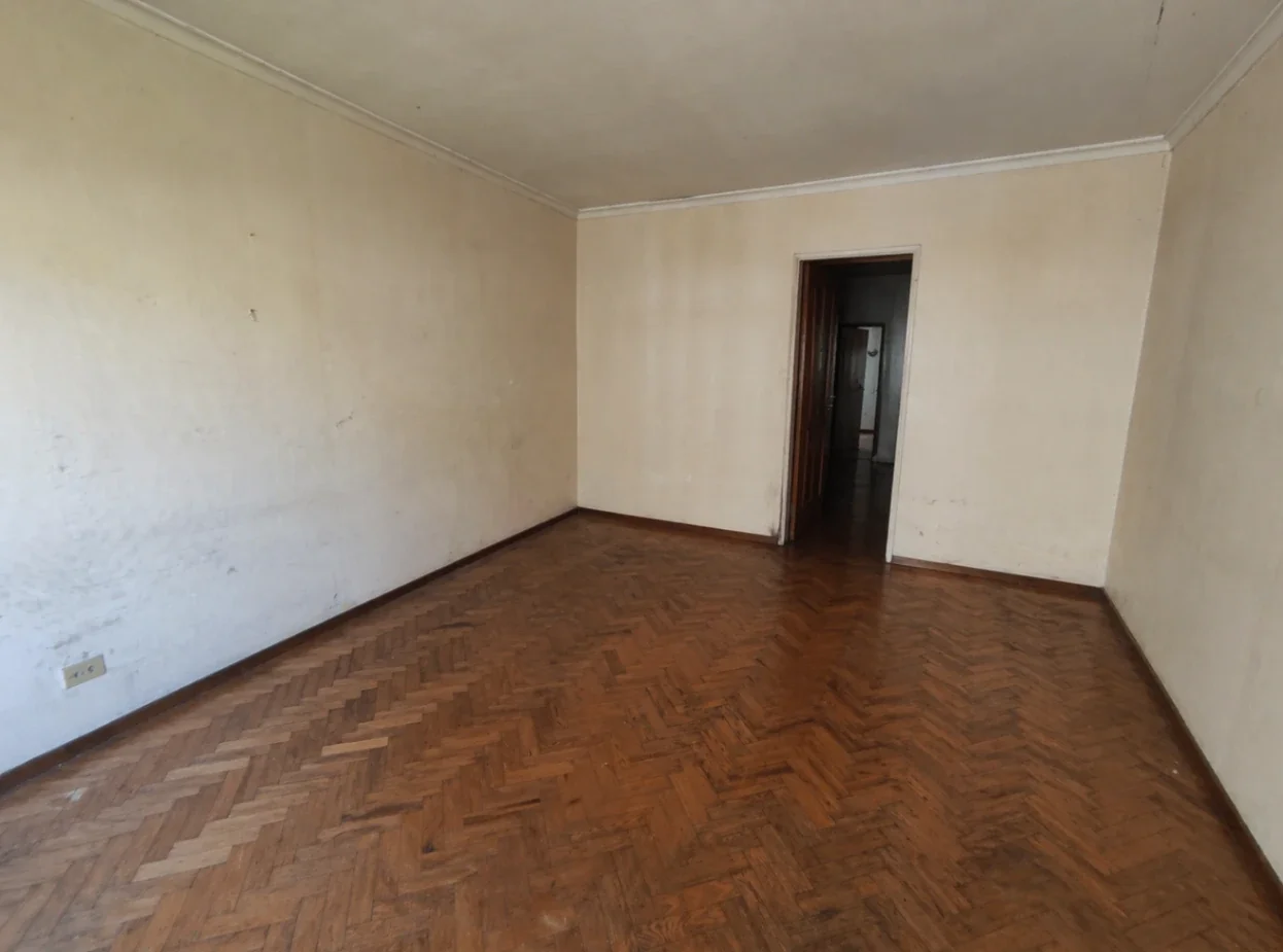 3 ambientes con Balcon, excelente ubicacion, vista semi abierta - Imagen 3