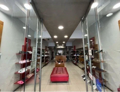 VENTA LOCAL LINIERS -SOBRE AV RIVADAVIA!!! - Imagen 2