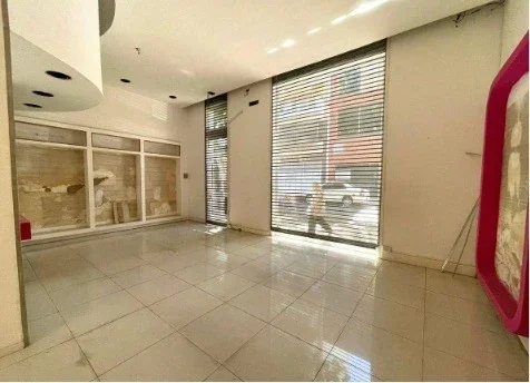 VENTA LOCAL CON RENTA- FLORES!!! - Imagen 5