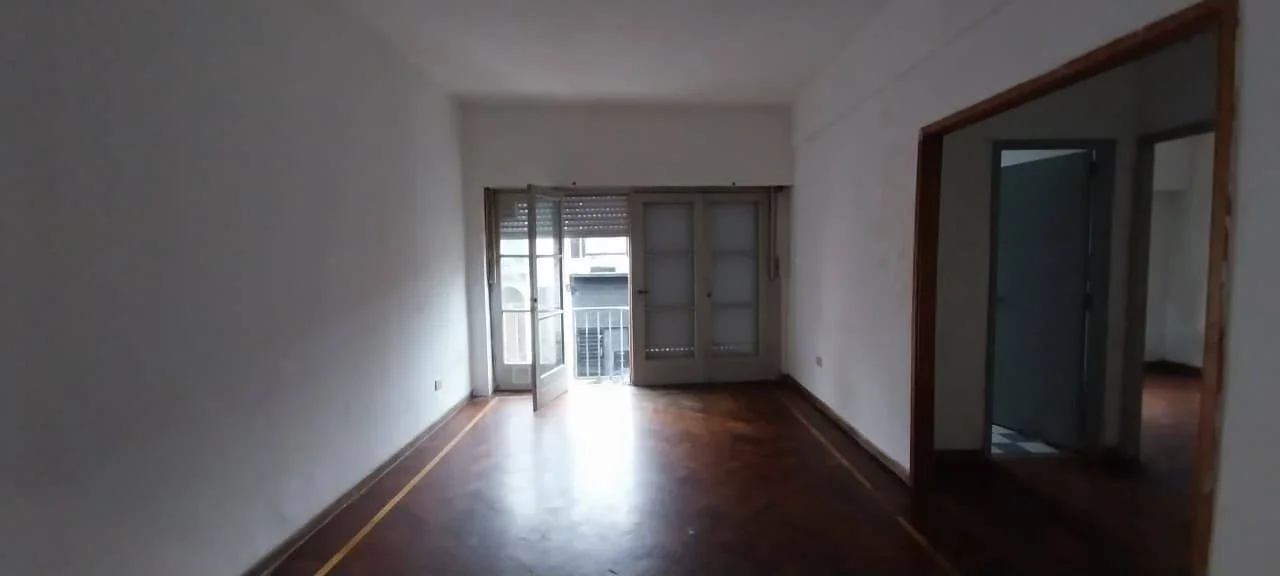 VENTA PH AL FRENTE, 1ER PISO POR ESCALERA 63 m2!!!! - Imagen 3