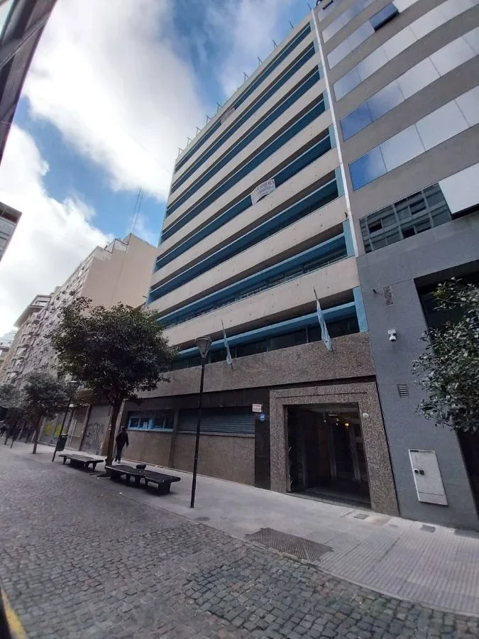 Excelente Oficina 140 m2 a mts. del Obelisco!!! 8vo PISO - Imagen 1