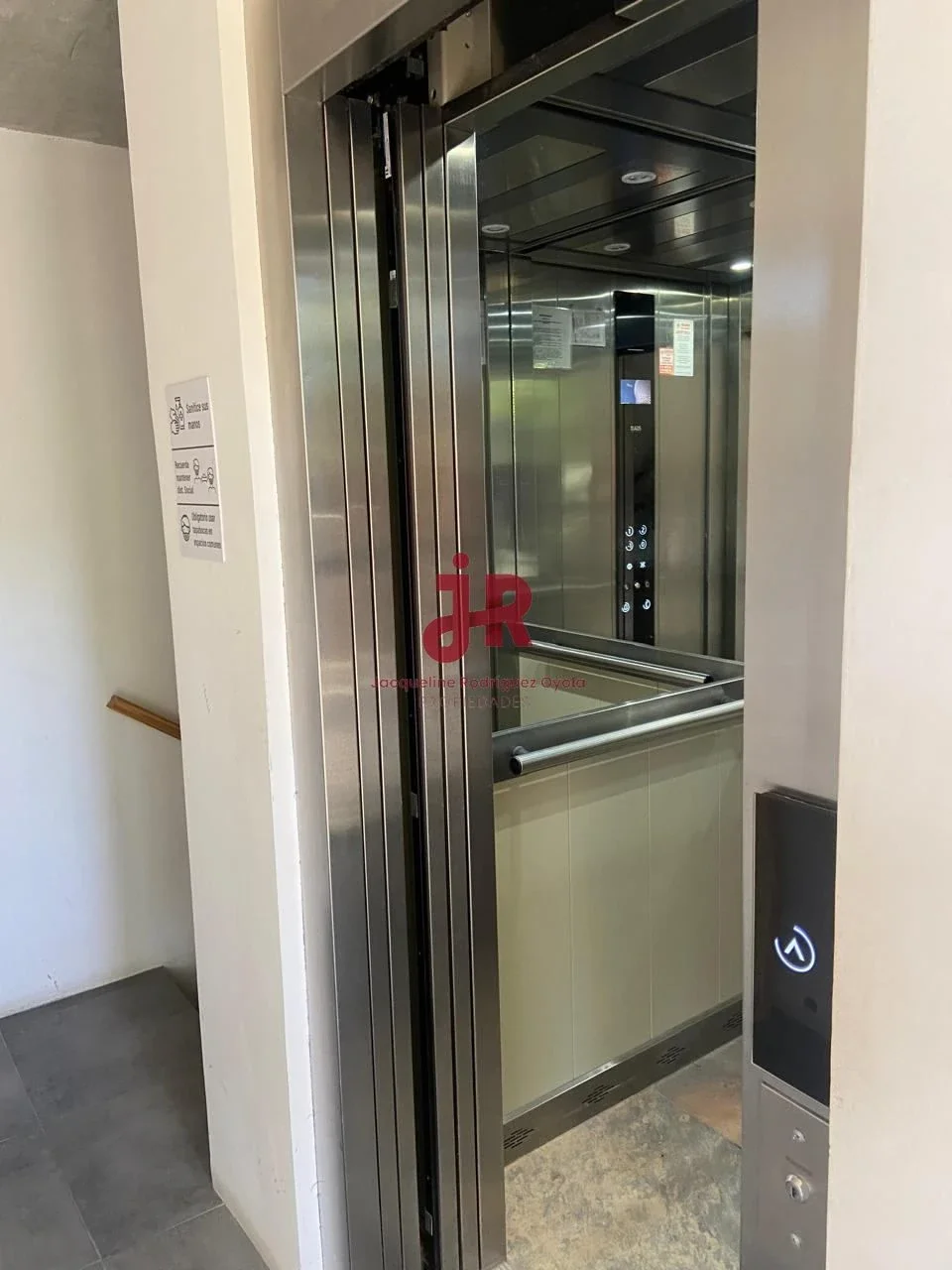 CODIGO 240 - DEPARTAMENTO MONOAMBIENTE EN VENTA CON COCHERA - PINAMAR - Imagen 4