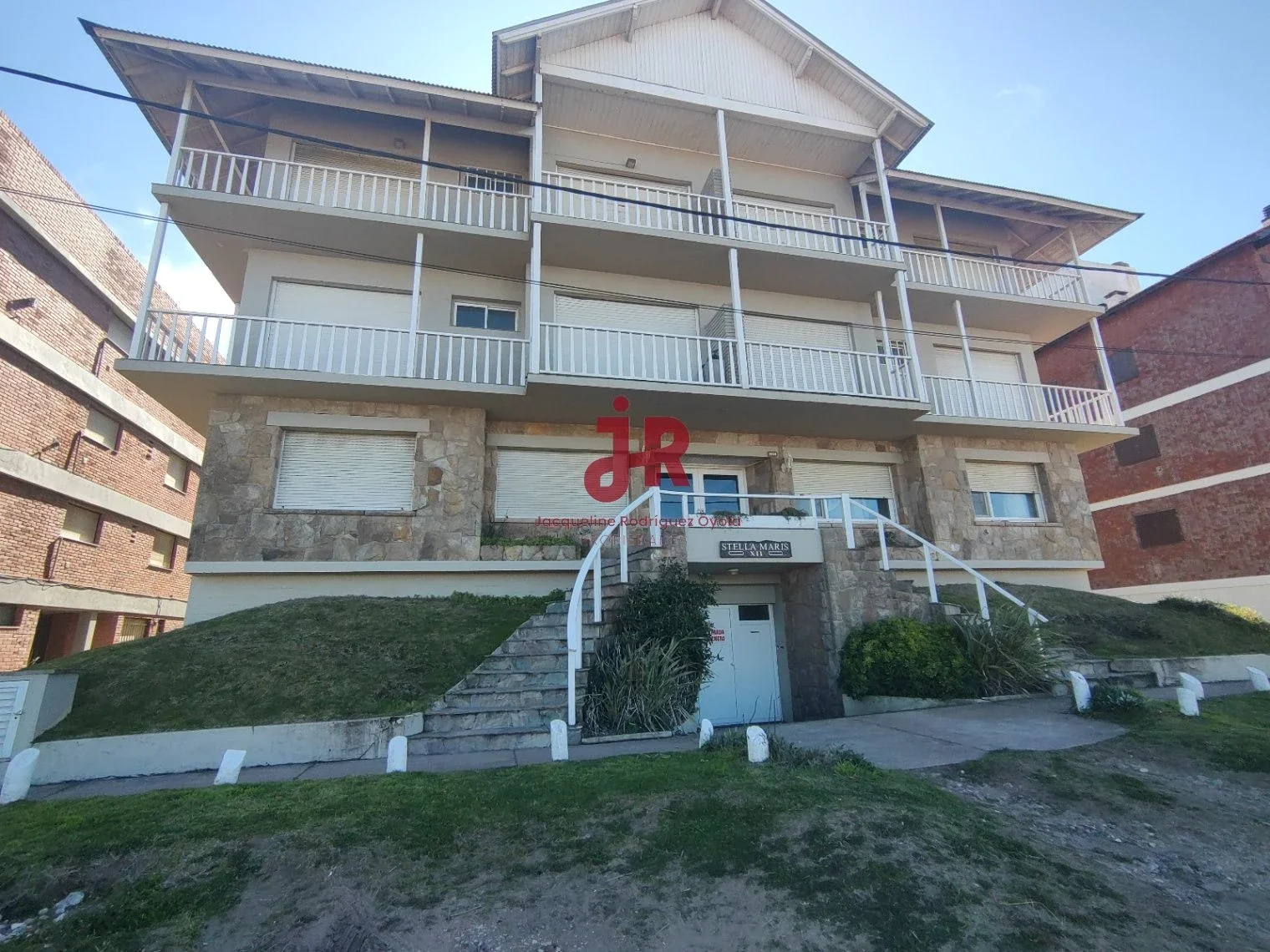 CODIGO 304 - DEPARTAMENTO 4 AMBIENTES - VISTA AL MAR - PINAMAR - Imagen 1