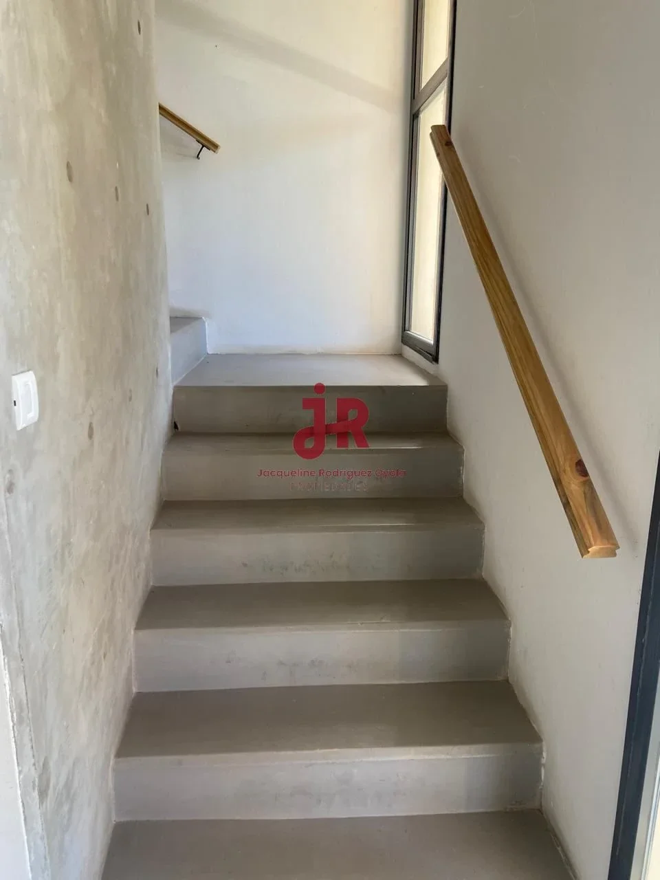 CODIGO 240 - DEPARTAMENTO MONOAMBIENTE EN VENTA CON COCHERA - PINAMAR - Imagen 5
