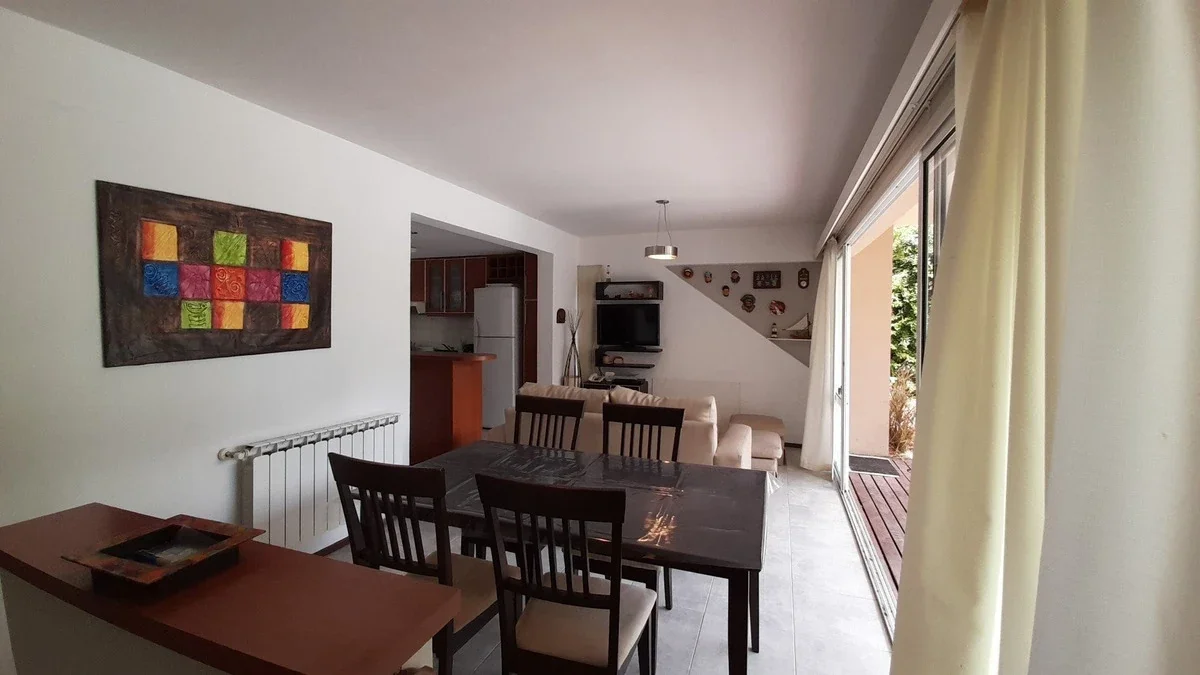 CODIGO 312 - TRIPLEX ALQUILER CON PILETA Y PARRILLA- ZONA DUPLEX PINAMAR - Imagen 4