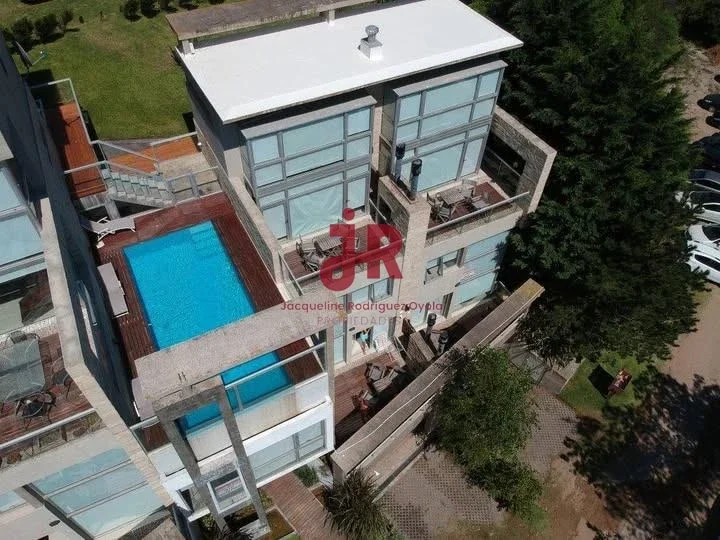 CODIGO 260 – DEPARTAMENTO MONOAMBIENTE – COCHERA – PISCINA - Imagen 4