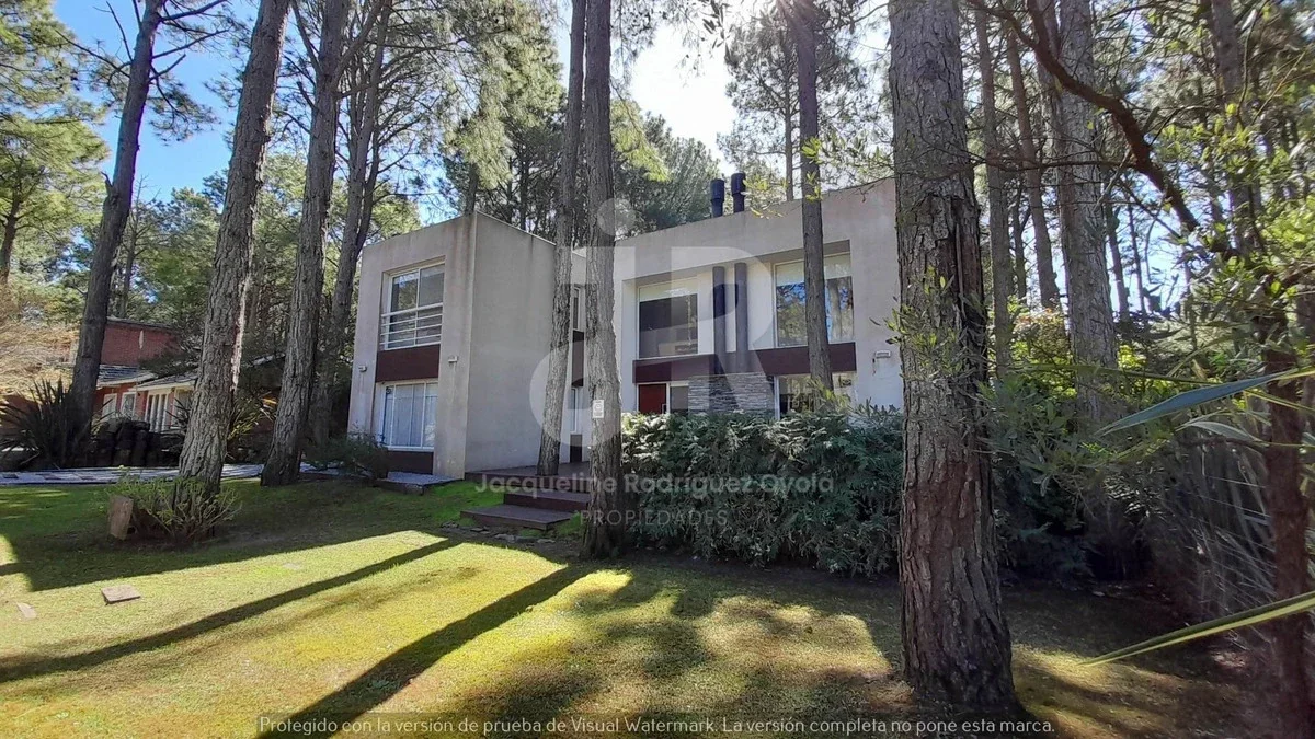 CODIGO 652 - CASA CON 5 DORMITORIOS EN ZONA NORTE - PINAMAR - FRONTERA - Imagen 3
