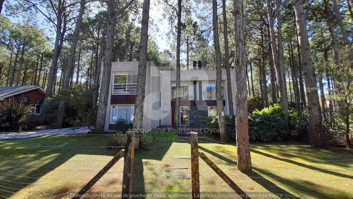 CODIGO 652 - CASA CON 5 DORMITORIOS EN ZONA NORTE - PINAMAR - FRONTERA - Imagen 1