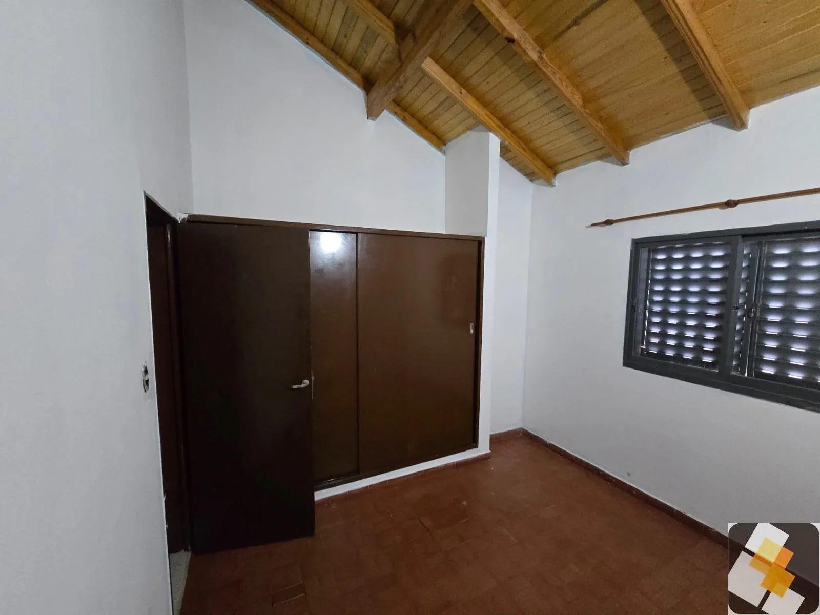 Casa en alquiler c/ cochera en Terrazas Neuquén - Imagen 2