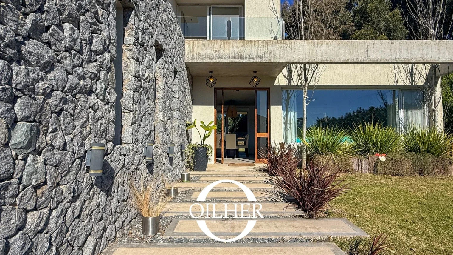 Casa en venta c/ cochera en Costa Esmeralda - Imagen 3