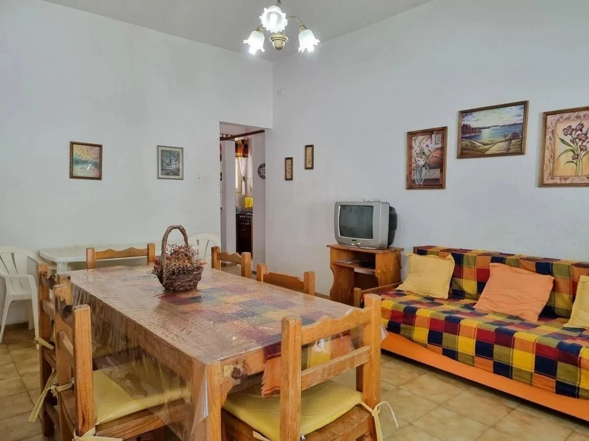 Casa alquiler temporario, villa gesell zona centro-sur para 6 personas! - Imagen 5
