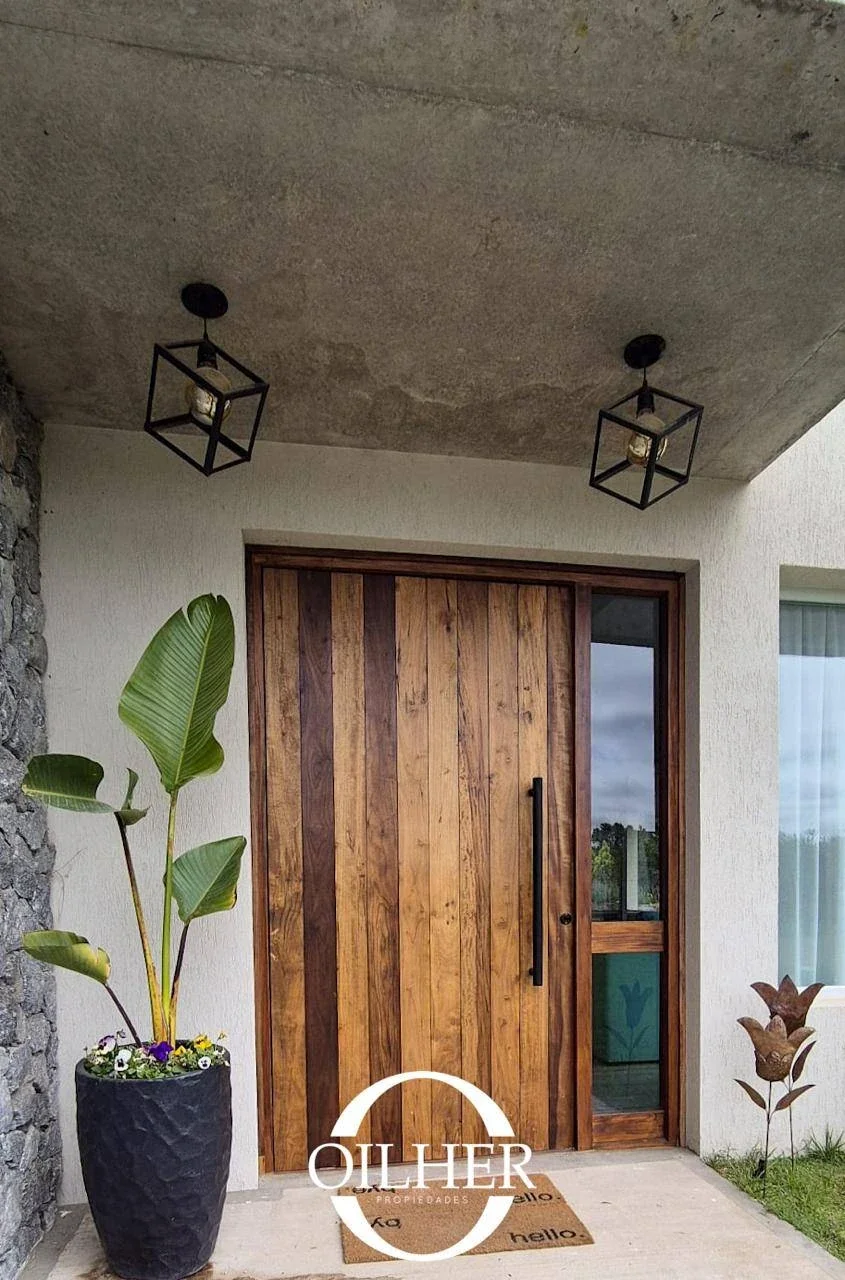 Casa en venta c/ cochera en Costa Esmeralda - Imagen 1