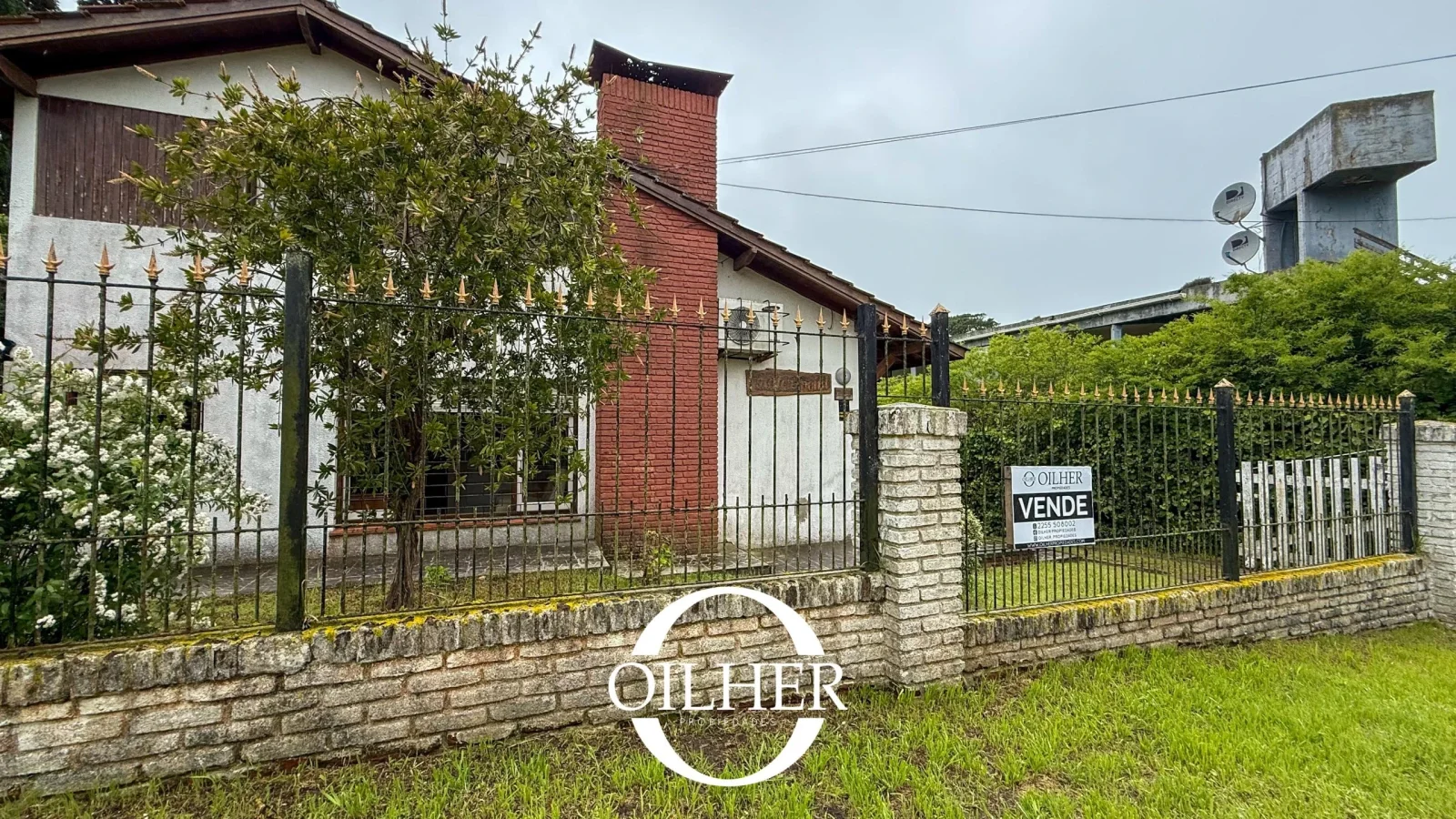 Casa en Venta Villa Gesell, 2 dormitorios, Playroom, 3 baños en Zona Centro! - Imagen 1