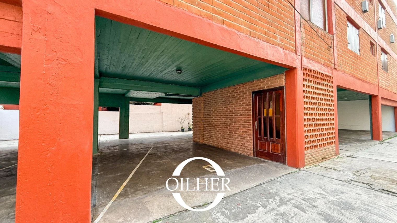 Departamento 2 Dormitorios en venta con cochera - Zona Centro. A metros del Mar. - Imagen 3