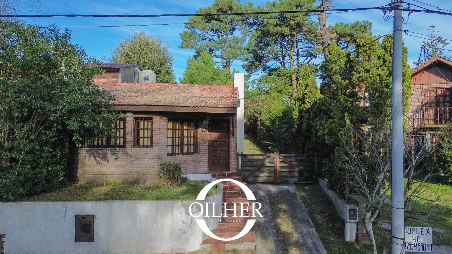 Casa en venta de 2 domitorios mas quincho. Gas natural y Calefaccion! - Imagen 1