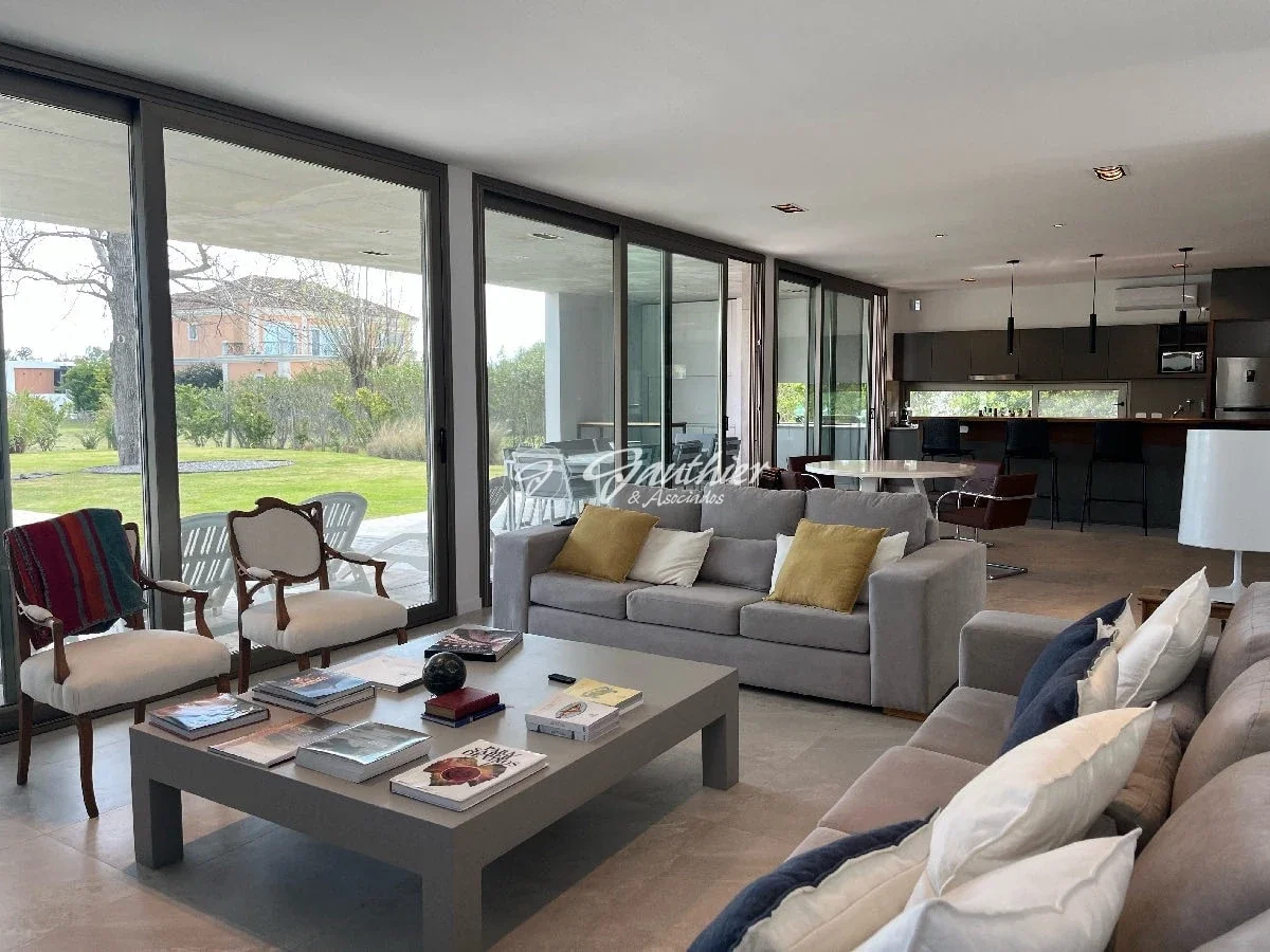 Casa en venta c/ cochera en La Reserva Cardales - Imagen 3