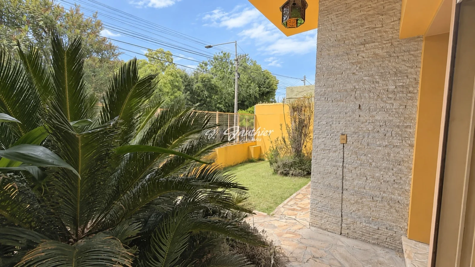 Casa en venta c/ gran terreno doble en Campana - Imagen 2
