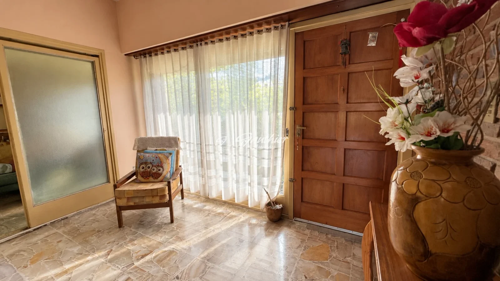 Casa en venta c/ gran terreno doble en Campana - Imagen 3