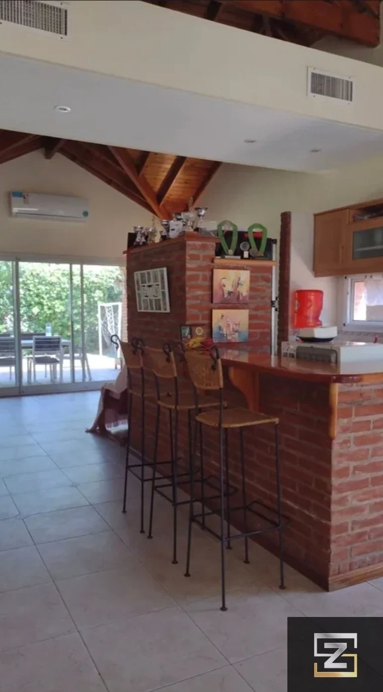 Excelente Casa 5 Ambientes Country Club El Venado - Imagen 4