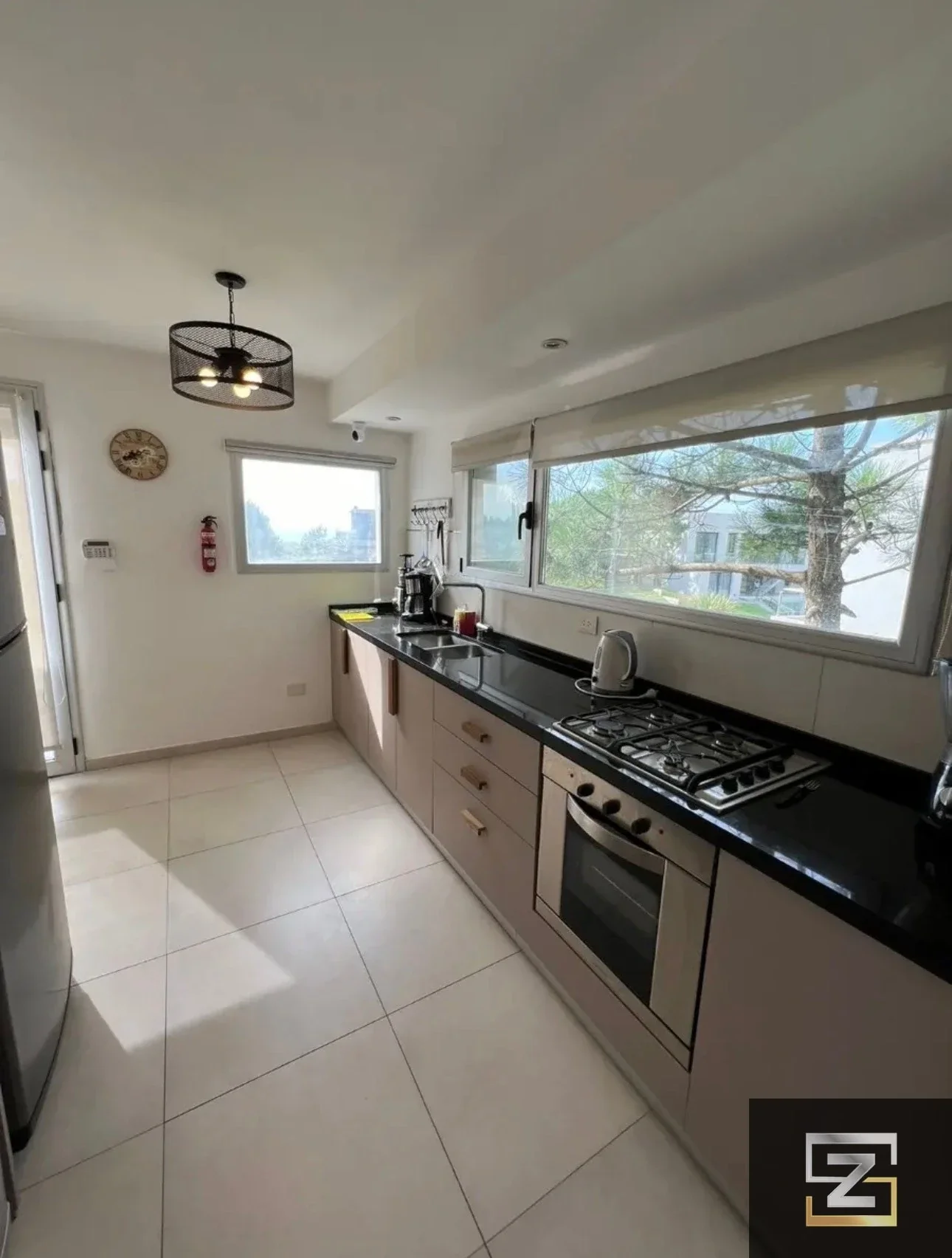 Excelente propiedad totalmente equipada a 150 mts del mar . Costa Esmeralda Barrio Marítimo - Imagen 5