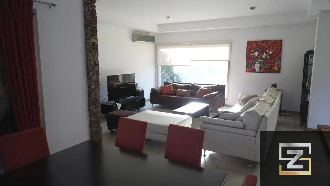 Casa Con Pileta En Venta - Saint Thomas Sur, Canning - Imagen 5