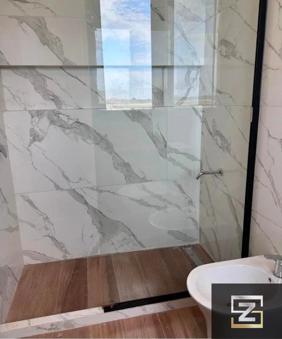 CASA DE 6 AMBIENTES CON PILETA EN SAINT THOMAS CHICO - Imagen 5