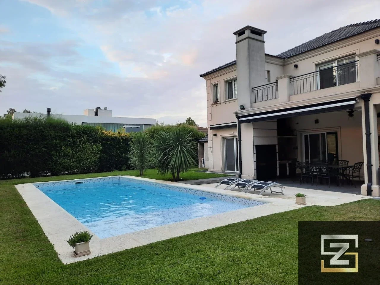 Casa en venta c/ cochera en El Centauro Canning. Apto Crédito - Imagen 1