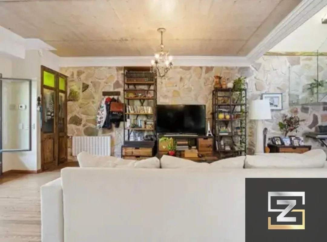 Venta casa premium 7 ambientes ,pileta climatizada jardín, sauna. Devoto - Imagen 4