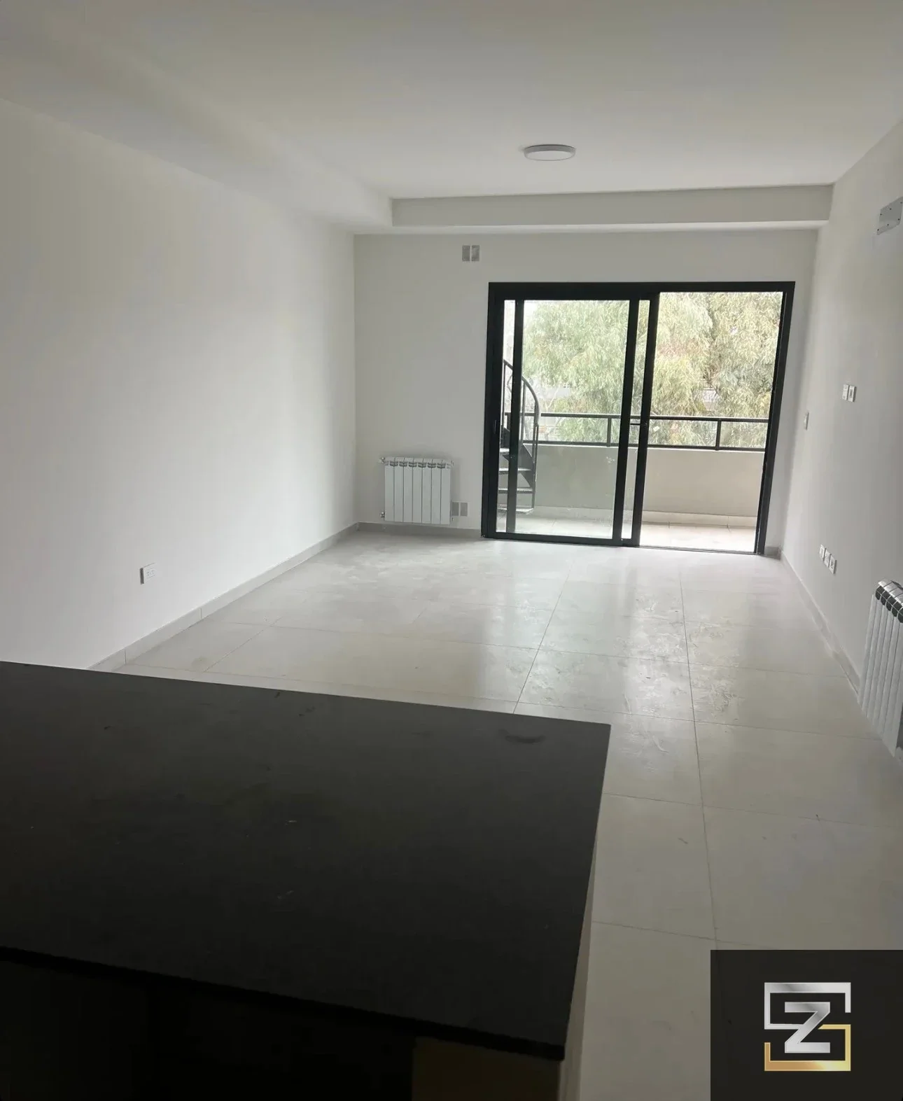 Dúplex de 3 ambientes con quincho cubierto, terraza y 2 cocheras. Ayres del Sur Canning - Imagen 2