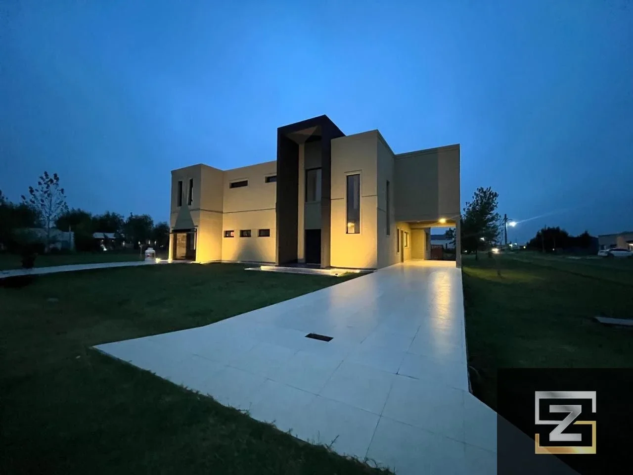 Casa en venta c/ cochera en Fincas de San Vicente - Imagen 1