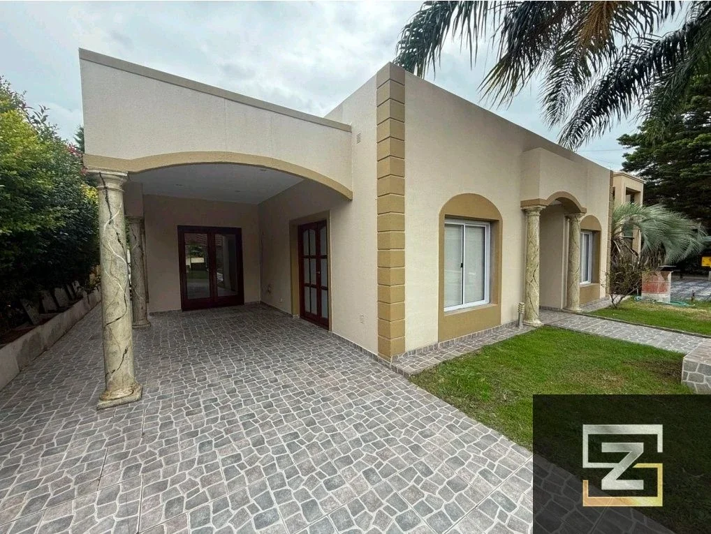 Casa en venta c/ cochera en El Venado II - Imagen 1