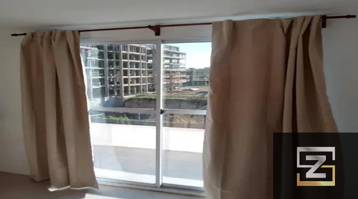 Oportunidad en el centro de Canning 3 deptos en venta - Imagen 3