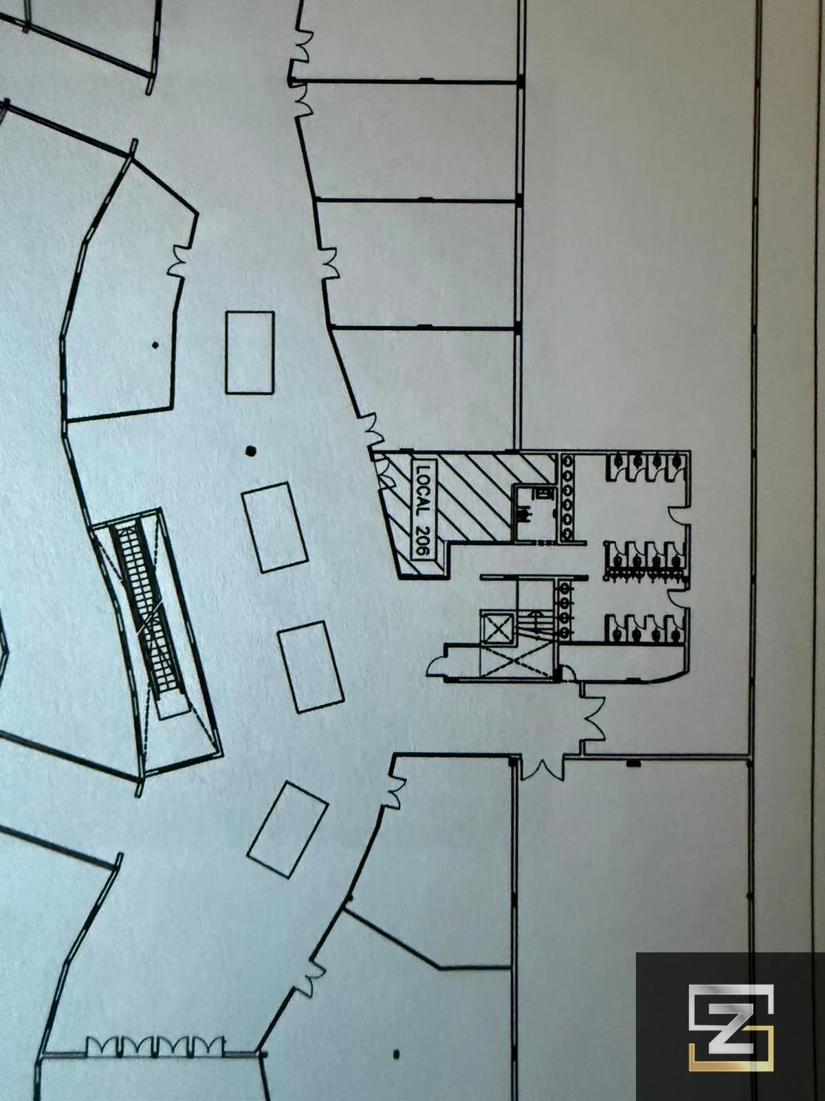 Local comercial en venta ubicado en Plaza Canning primer piso - Imagen 2