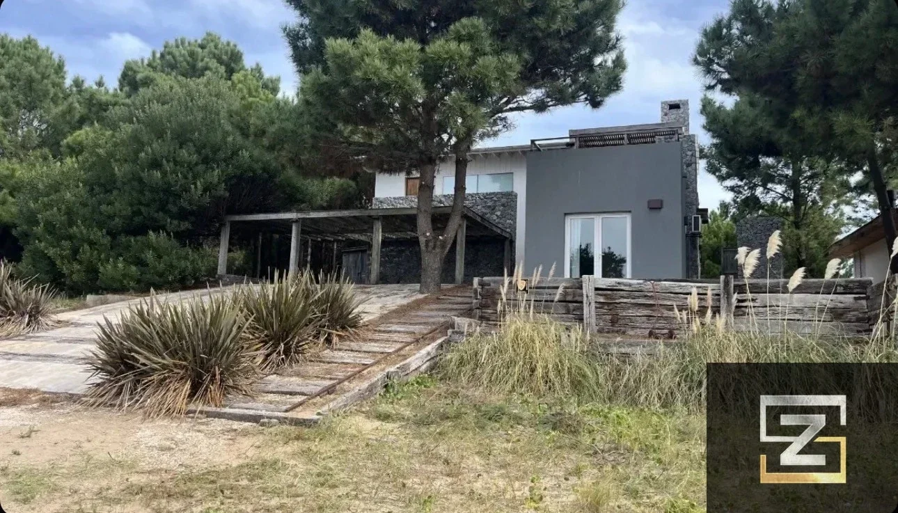 EXCELENTE CASA A LA VENTA EN COSTA ESMERALDA ISLA GOLF. El precio corresponde al anticipo y cuotas - Imagen 1