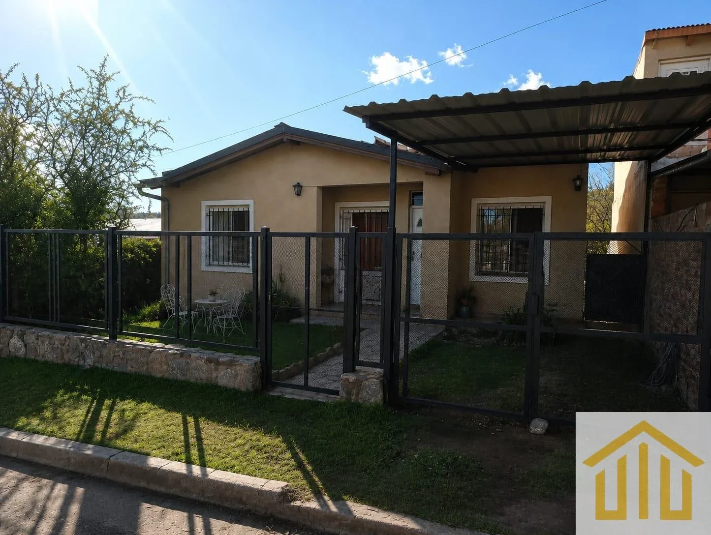 Casa en venta c/ cochera en Capilla del Monte - Imagen 2