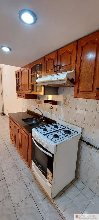 Casa en alquiler de 2 dormitorios con local - Imagen 2