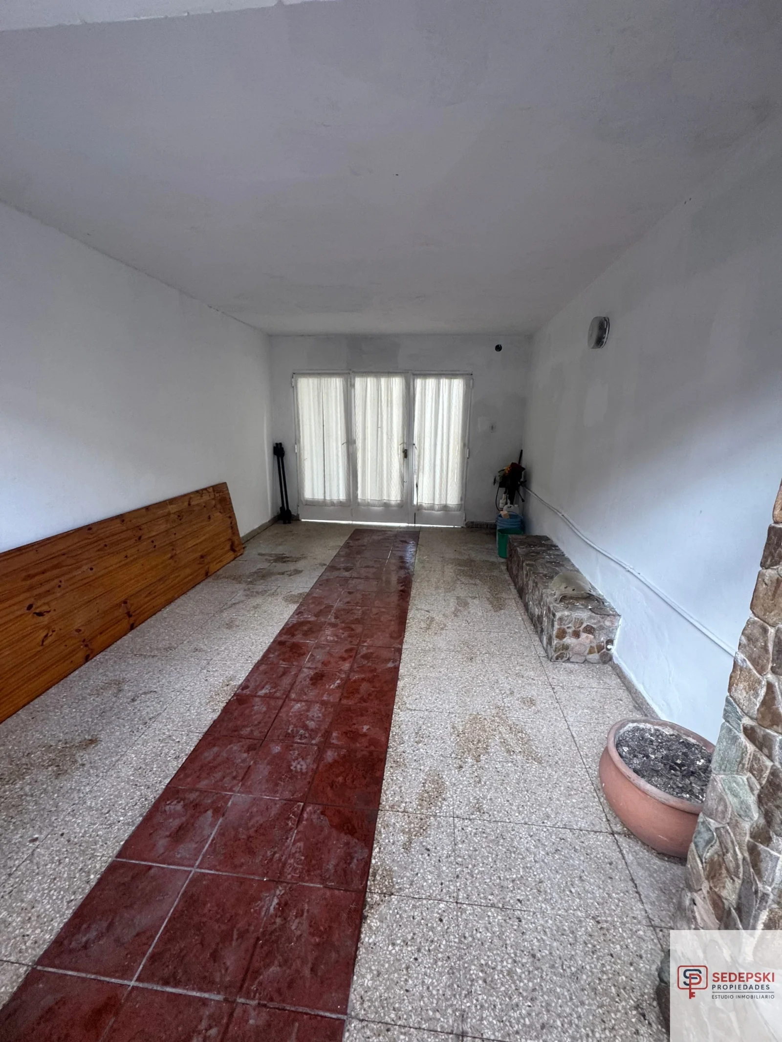 Casa en alquiler c/ cochera en Jorge Cura - Imagen 4